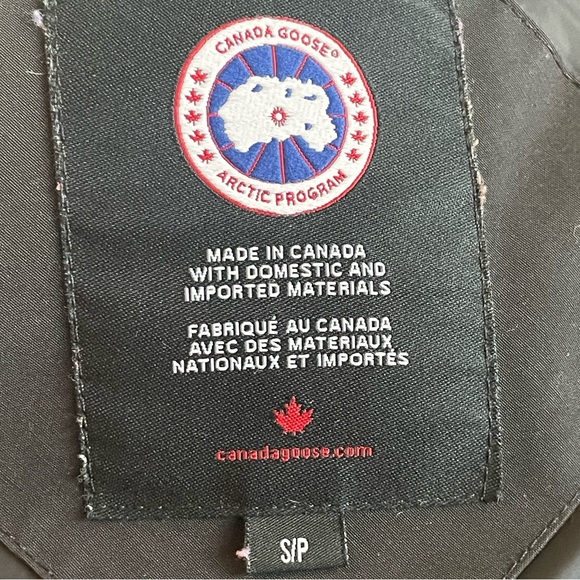 Lorette Canada Goose Parka - size small - Picture 5 of 6